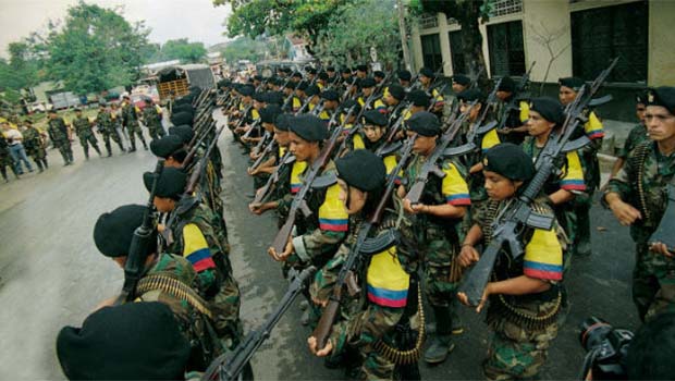 FARC'tan referandum öncesi katliam özrü