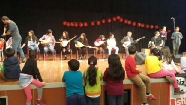 MHP'li Belediyeden çocuklara Kürtçe şarkı yasağı