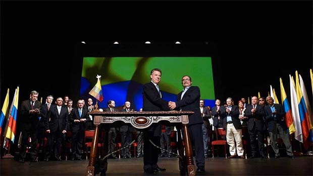Kolombiya'da yeni barış anlaşması imzalandı