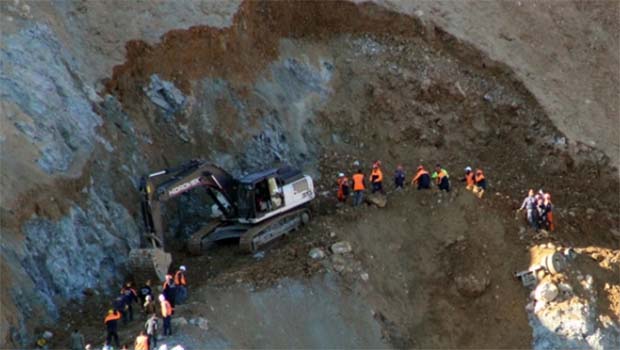 Şirvan'da iki işçinin daha cenazesi çıkarıldı