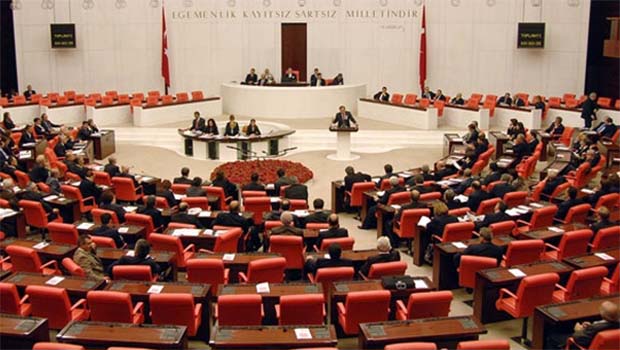 AK Parti ile MHP 'Yeni Anayasa'da Uzlaştı
