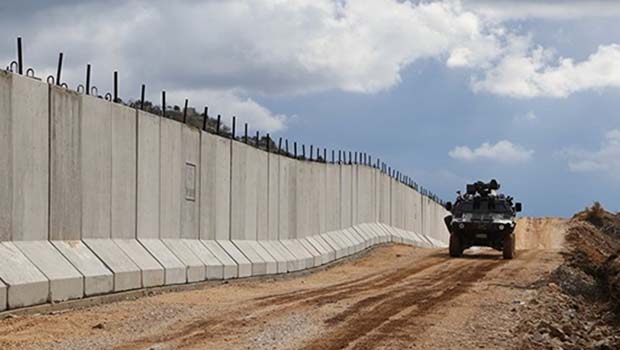 Suriye'den sonra 2 ülke sınırlarına da duvar örülecek  