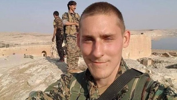 Kürtlerin safında savaşan İngiliz, IŞİD'in eline geçmemek için intihar etti