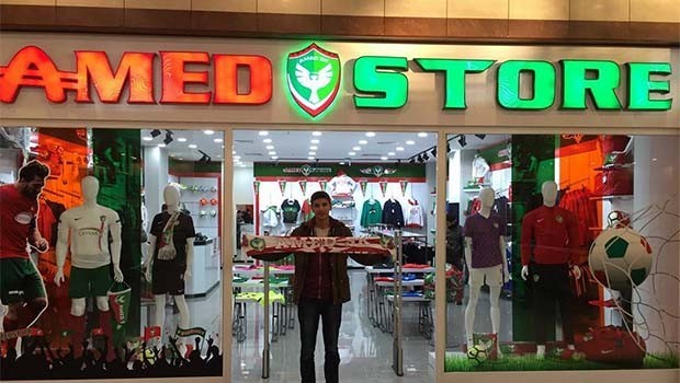 Amedspor ilk store mağazasını açtı