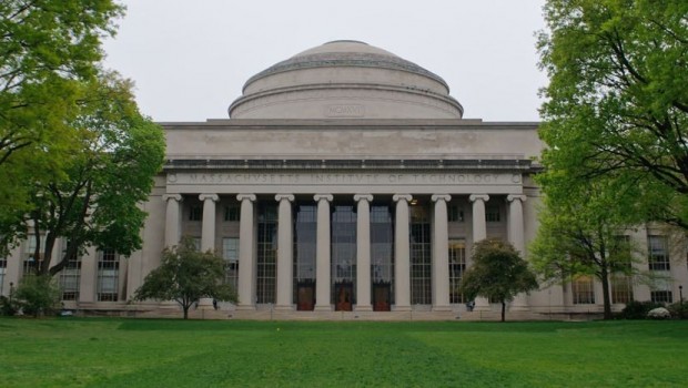 MIT, kurallara uymayana 250 bin dolar ödül verecek
