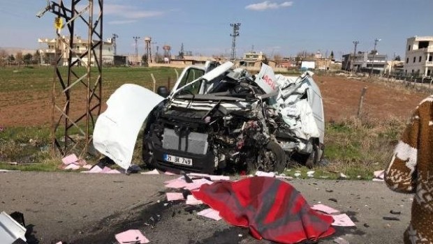 Nusaybin'de kaza: 1 ölü 10 yaralı