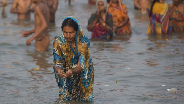 Hindistan'da iki nehir artık insan sayılacak!