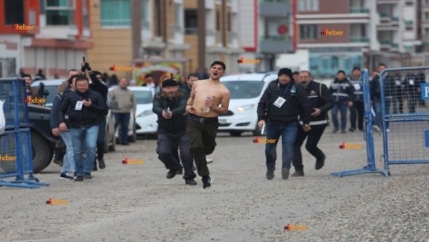 Diyarbakır Valiliği: İki Polis Görevden uzaklaştırıldı