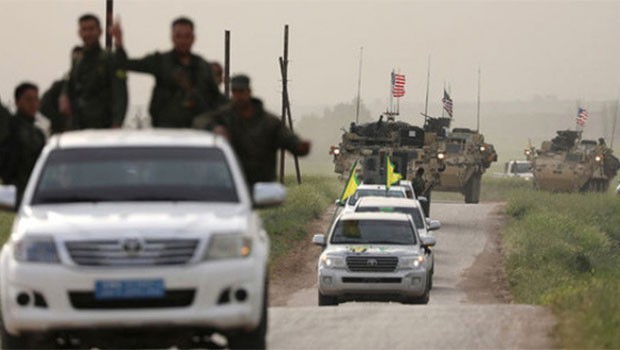 ABD zırhlıları arasında YPG flaması