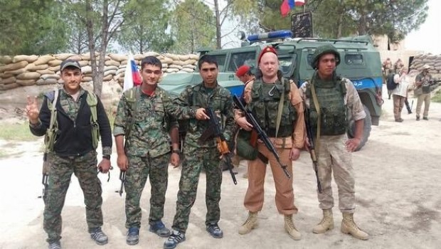 Rus askerleri Afrin sınırına konuşlandı