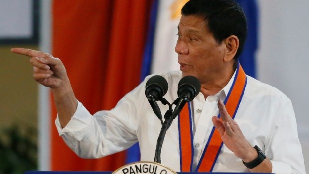 Duterte'den orduya talimat: Her koşulda öldürün!