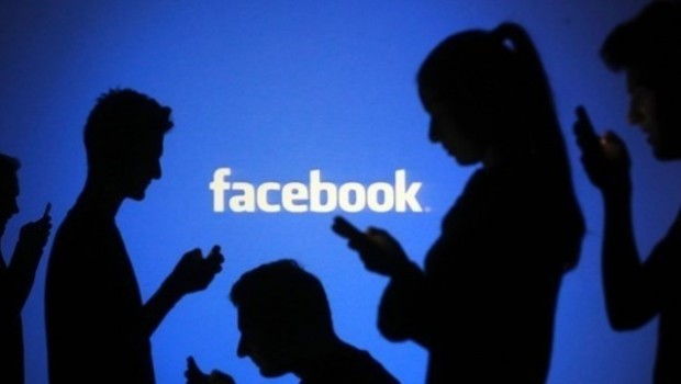 Yaşlılar ve gençler ayrı Facebook kullanacak!