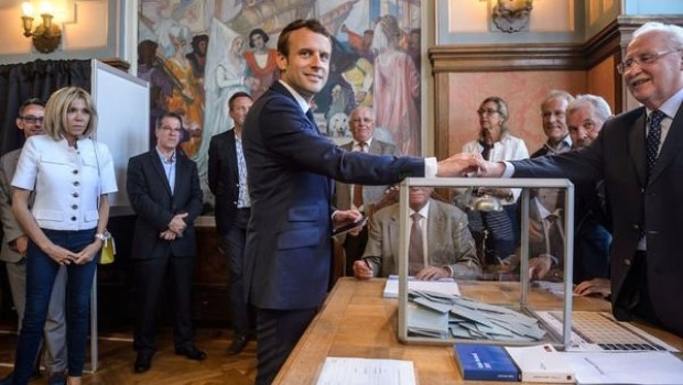 Fransa'da Macron'un partisi zafer kazandı