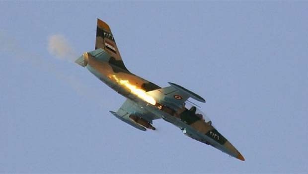 Suriye'de Esad rejimine ait uçak düşürüldü iddiası