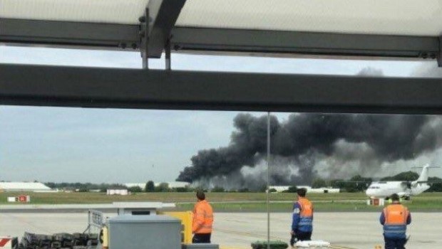 Londra’da havaalanı yakınlarında patlama