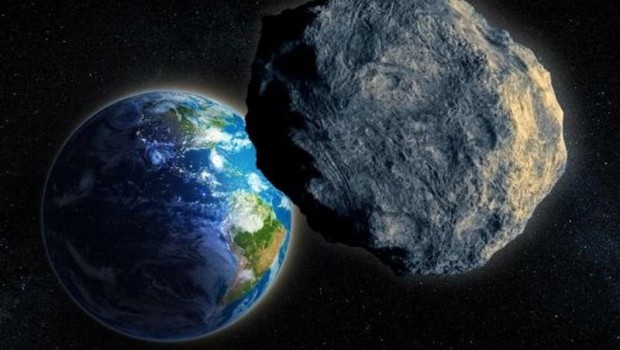 Tarihin en büyük asteroidi Dünya’ya yaklaşıyor