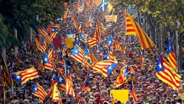 Katalonya'da bağımsızlık referandumu kampanyaları başladı