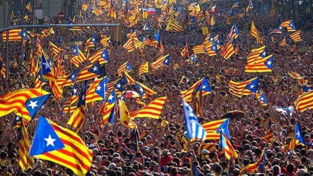 İspanya'dan Katalanlara anti-demokratik çağrı