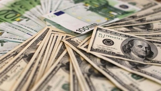 Vize kriziyle dolar ve euro'da rekor artış