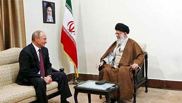 İran'da üçlü zirve: Putin ve Aliyev Tahran'da