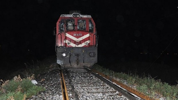Muş'ta Minibüse Tren Çarptı: 2 Ölü, 2 Yaralı