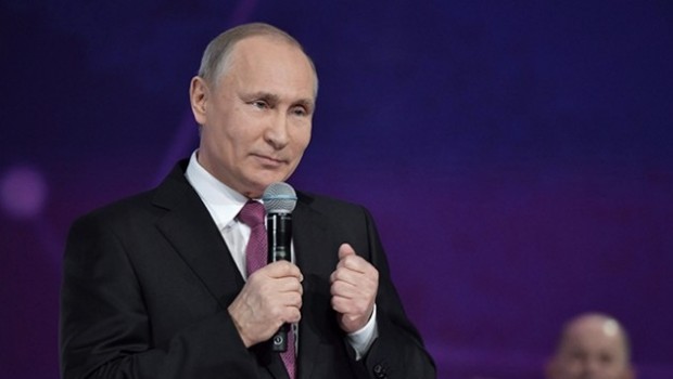 Putin yeniden aday olacağını açıkladı