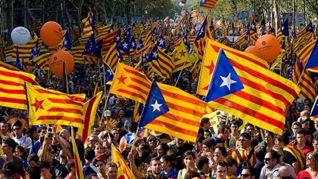 Katalanlardan Brüksel’de 45 bin kişilik Bağımsızlık gösterisi