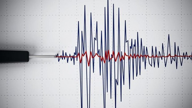Tahran'da 5,2 büyüklüğünde deprem 