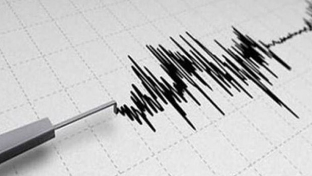 İzmir'de 4.8'lik deprem