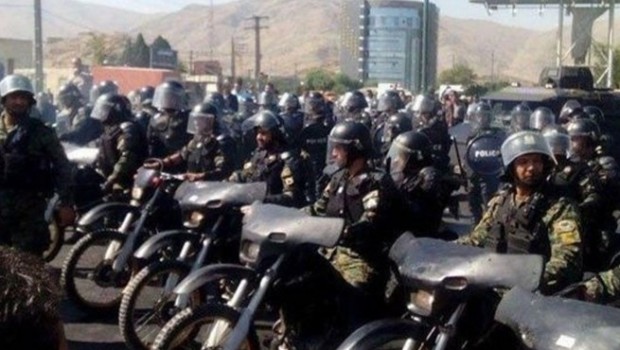 İran ve Doğu kürdistan sehirlerinde gözaltına alınanların sayısı artıyor!