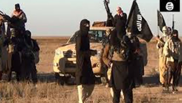 IŞİD Havice'de aynı aileden 3 kişiyi öldürdü