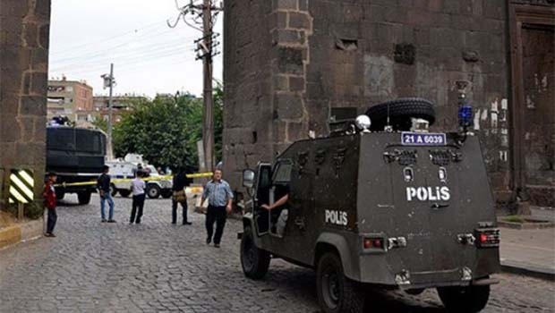 Diyarbakır'da 60 bölgede 'sokağa çıkma yasağı' ilan edildi