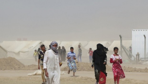 Abadi'den seçim hamlesi; 13 bin sığınmacı kamplardan çıkarılıyor