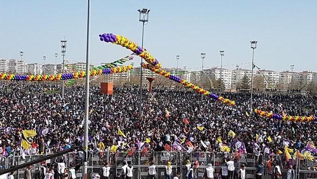 Kürt illerinde Newroz kutlaması başladı