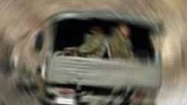 Hakkari'de askeri araç devrildi: 17 yaralı
