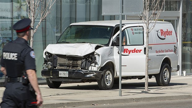 Kanada'da minibüs yayaların arasına daldı: 9 ölü 16 yaralı