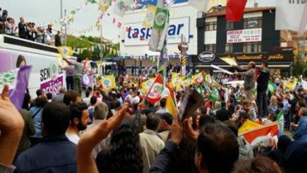 Ankara'da HDP'lilere saldırı