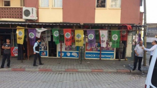 HDP seçim bürosuna silahlı saldırı