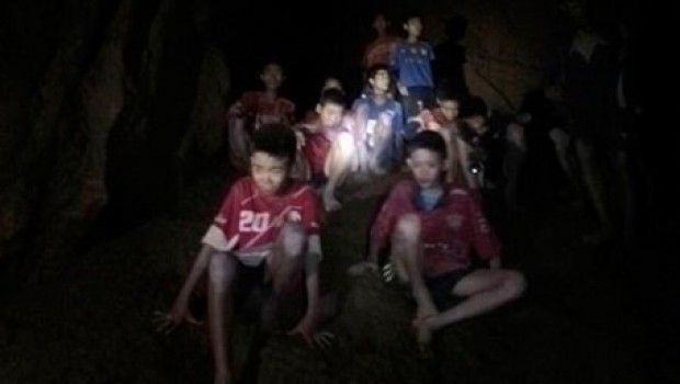 Tayland'da mağaradaki kurtarma operasyonu başladı