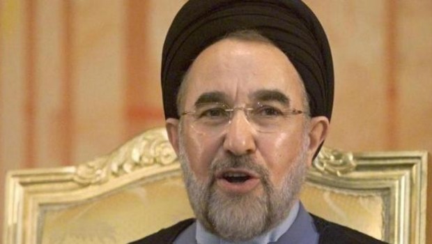 İran'ın eski cumhurbaşkanı Hatemi: Rejim çöküyor