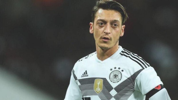 Mesut Özil Almanya Milli Takımı'nı bıraktı!