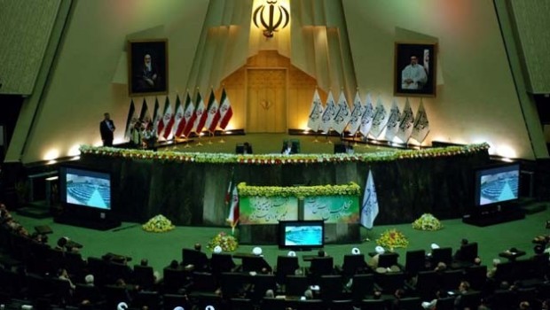 ABD yaptırımları İran'da siyasi kriz yarattı