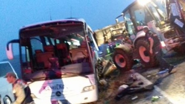 Maraş'ta feci kaza: 7 ölü, 24 yaralı