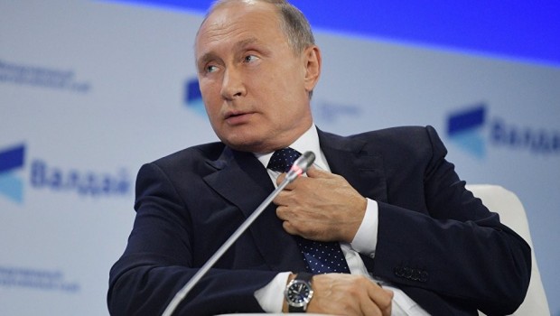 Putin: IŞİD, Suriye'de 700 kişiyi rehin aldı