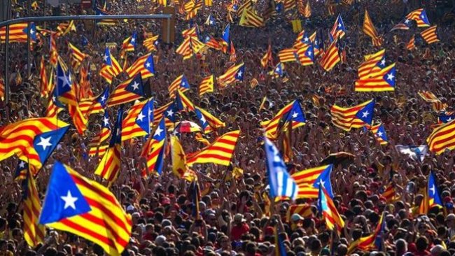 Barcelona'da Katalan liderler için dev gösteri