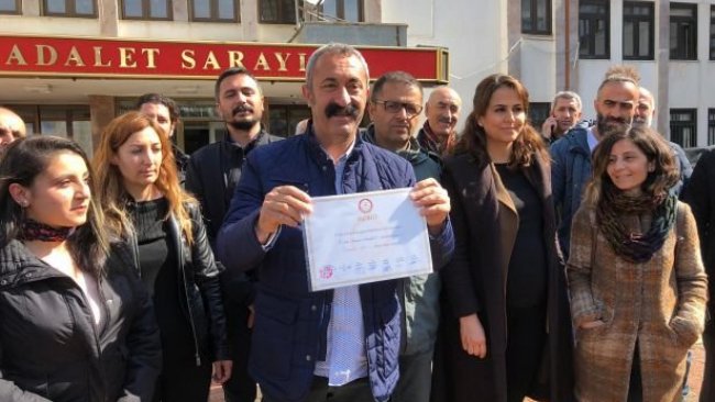 Fatih Mehmet Maçoğlu mazbatasını aldı