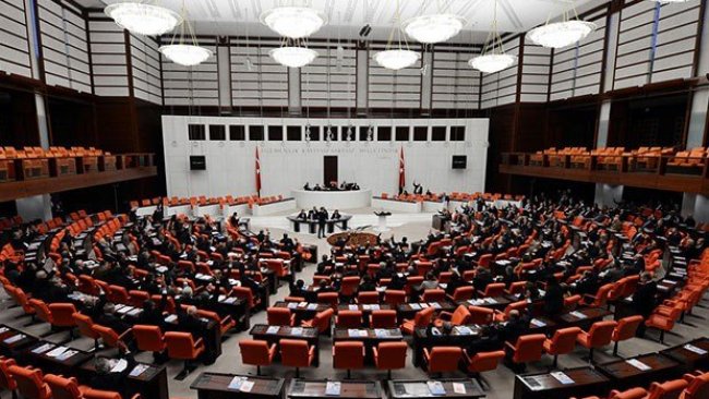 HDP'li 19 vekile 'neden tepki göstermedin' fezlekesi
