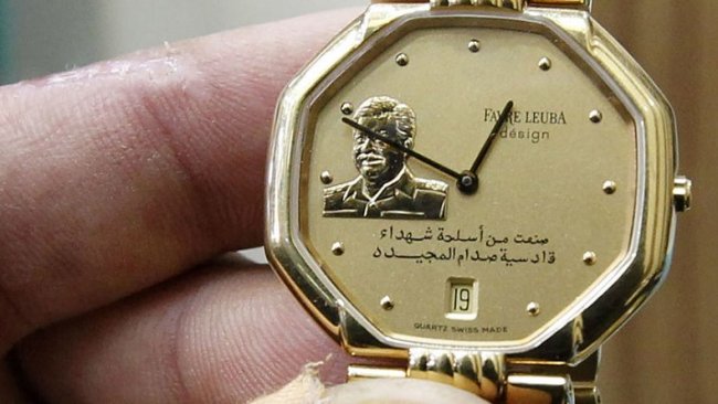 Saddam resimli saatten dolayı gözaltı