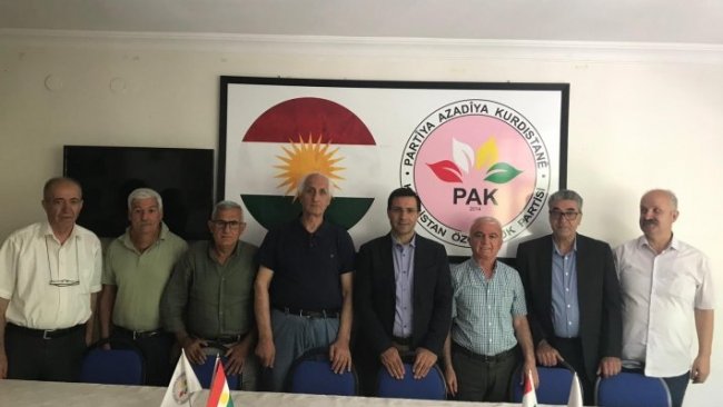 PDK-İran heyeti Diyarbakır’da PAK’ı ziyaret etti