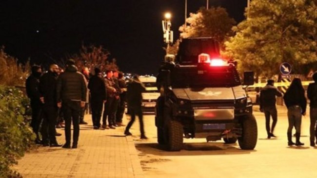 Diyarbakır'da zırhlı polis aracına saldırı